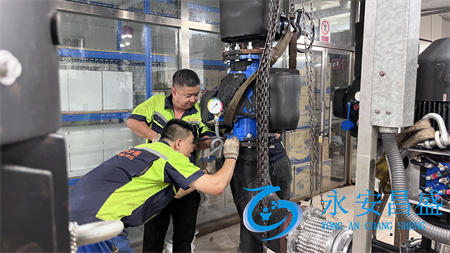 冷水機(jī)組維修